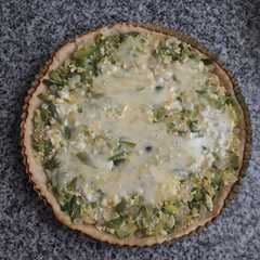 A picture of TARTA DE ZAPALLITO CON BASE DE MASA CASERA muy fácil.