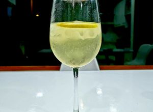 Una foto de Manzanita Spritz