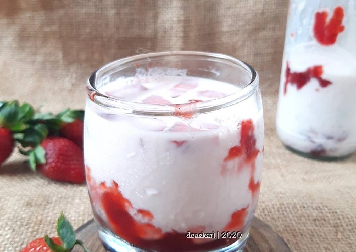 Korea Strawberry Fresh Milk
