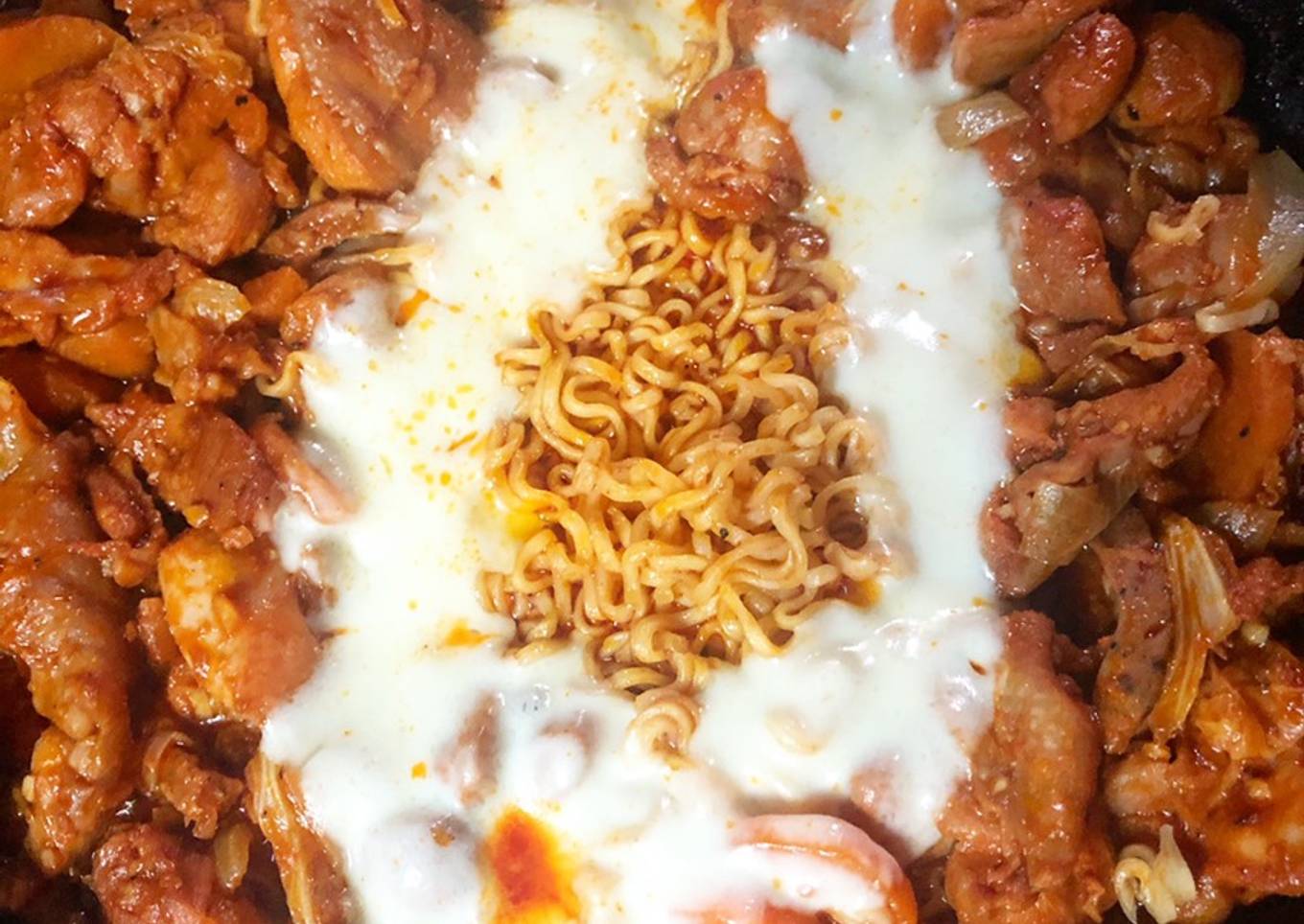 Cuncheon Dak Galbi (ayam pedas korea)