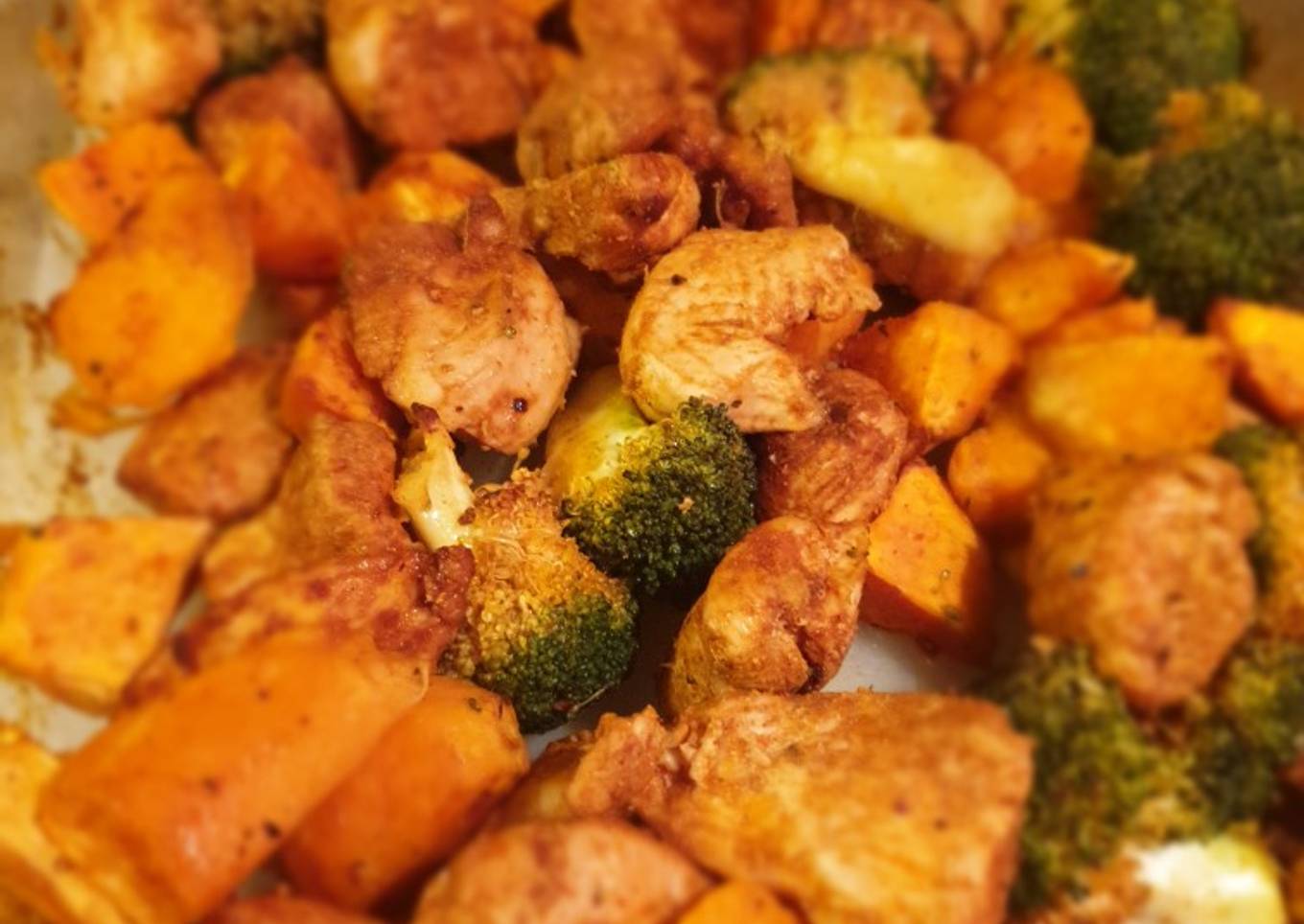 Spicy chicken, sweet potato and veg
