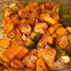 A picture of Spicy chicken, sweet potato and veg.