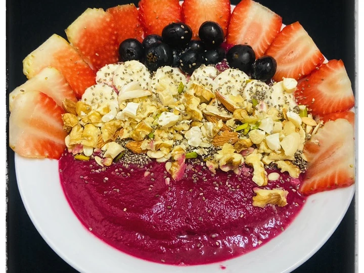 Recipe Beetroot, apple, banana smoothie bowl which Delicious