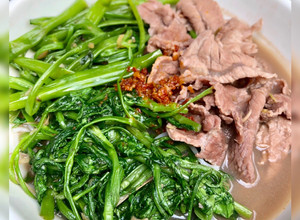Hình của món Lẩu Bò Mắm Ruốc.