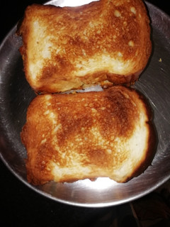 வெஜ் ப்ரெட் சாண்ட்விட்ச்(veg bread sandwich recipe in tamil) செய்முறை முக்கிய புகைப்படம்