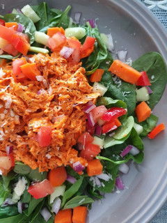 Una foto de Ensalada búfalo