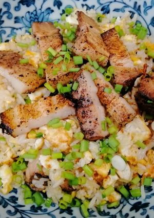 รูปของ ข้าวผัดหมูสามชั้นซูวีย่าง