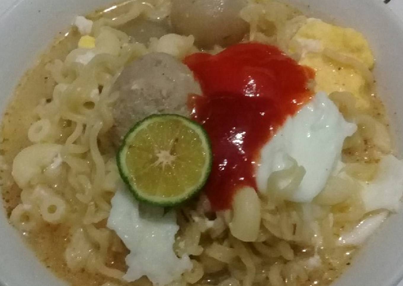 Indomie Soto Mie Komplit