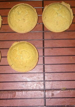 A picture of Gluten free cupcakes.