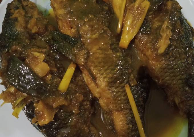 Resep Ikan mas bumbu kuning, Enak