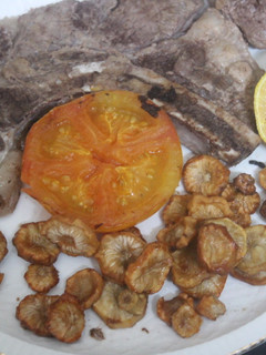 Una foto de Chuletón de ternera para dos con tupinamba (alcachofa de jerusalem)