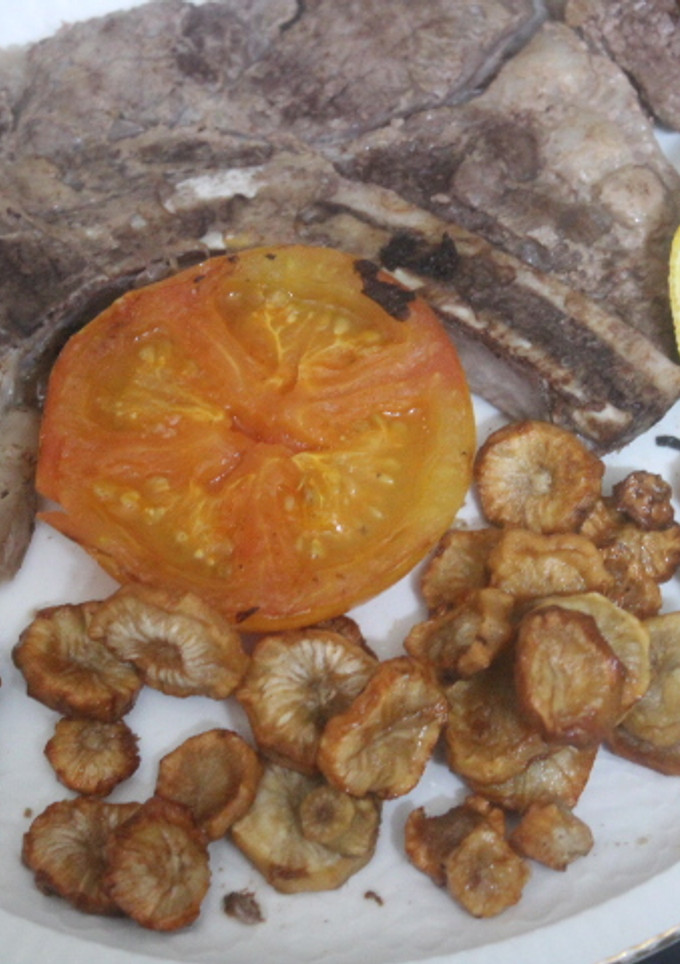 Una foto de Chuletón de ternera para dos con tupinamba (alcachofa de jerusalem)