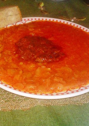 Paradicsomos káposzta főzelék rostélyossal recept fotója