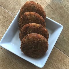 A picture of Giant couscous fritters.