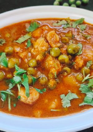 आलू मटर की सब्जी (Aloo Matar ki sabji in Hindi) रेसिपी मुख्य फोटो