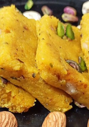 A picture of पाइनएप्पल बर्फी(Pineapple Burfi recipe in hindi).