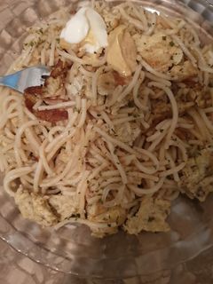 Una foto de Huevos revueltos con espaguetis