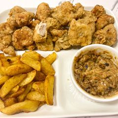 A picture of Chicken Nugget and Fries.