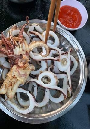 Hình của món Mực lá chiên vàng.