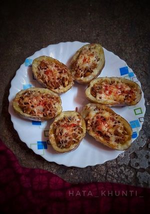 সয়াস্টাফ চীজি পটেটো(soya stuffed cheesy potato recipe in Bengali) রেসিপির প্রধান ছবি