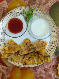 सूजी(सेमोलीना)और मैदा कटलेट (Suji/semolina aur maida cutlet recipe in hindi) रेसिपी मुख्य फोटो