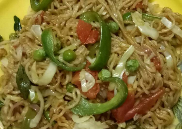 Step-by-Step Guide to Make Award-winning Maggie with Veggies
