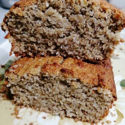 Budín de banana, avena y coco. Sin harina de trigo Receta de Lorena  Estable- Cookpad