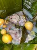 Garang asem ayam dan uritan (telor ayam yg belum jadi)
