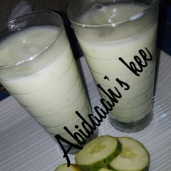 A picture of Cucumber lemonade.