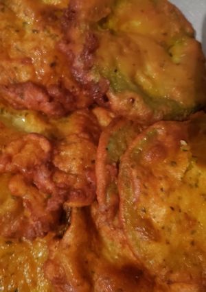 Una foto de Milanesa de zapallito a la marinera