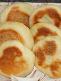 PANECILLOS INGLESES.  ENGLISH MUFFINS
