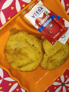 आलू चाप (aloo chaap recipe in hindi) रेसिपी मुख्य फोटो