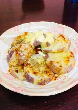 Una foto de Berenjena cebra frita🇺🇾🇯🇵ゼブラ茄子の揚げ焼き