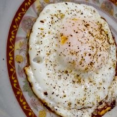 A picture of Half fry egg.