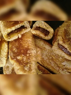 Una foto de Panes Dulces Integrales Rellenos de Dulce de Batata y Membrillo