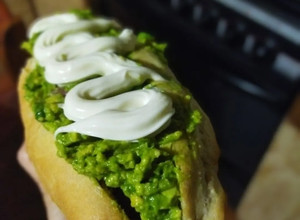 Una foto de Pan de completo casero