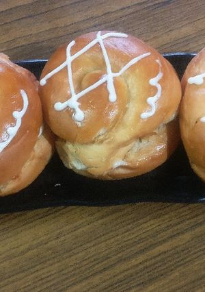 A picture of Stuffed bun.