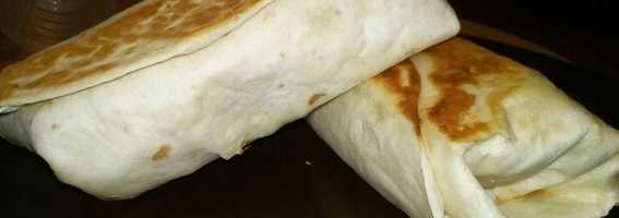 Burritos de Pollo y Chorizos