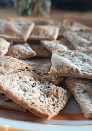 Una foto de Galletitas "Crackers" muy fáciles, crocantes y con pocos ingredientes