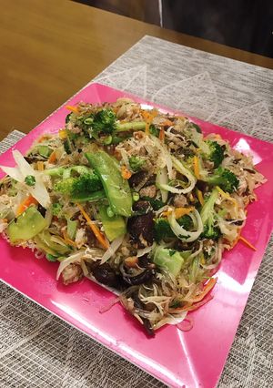 Hình của món Miến xào ghẹ.