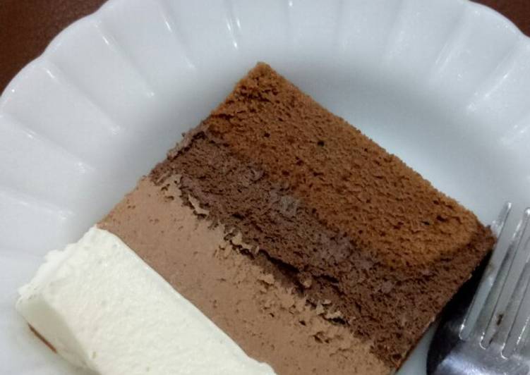 Resep Triple Chocolate Mousse Cake Yang Nikmat