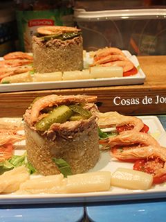 Una foto de Quinoa con wakame y gambas saladas