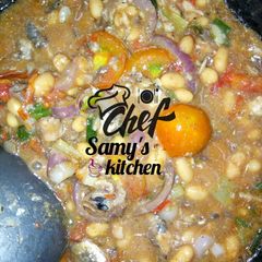 Simple baked bean source A picture of Simple baked bean source.