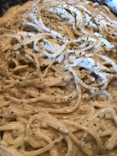 Una foto de Pasta con salsa de queso