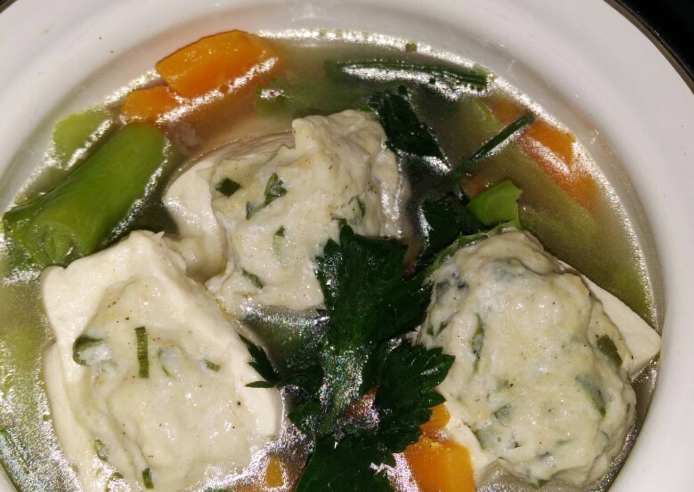 102. Sup tahu ayam
