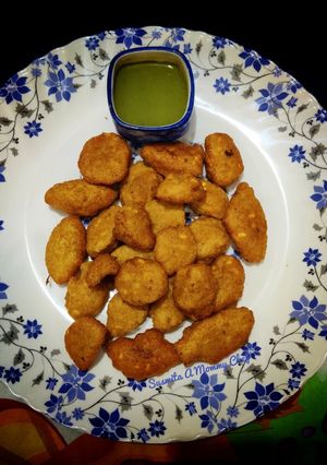 A picture of Moong dal pakoda.