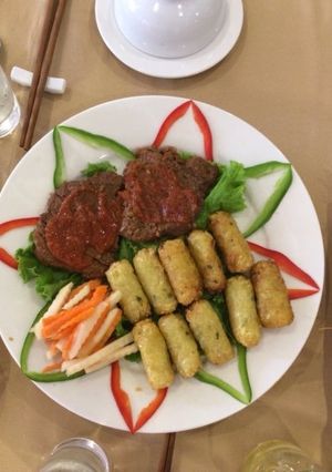 Hình của món Bò nướng nem xôi.
