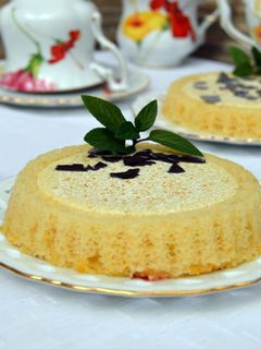 Una foto de Tartaletas de bizcocho de calabaza y chocolate blanco