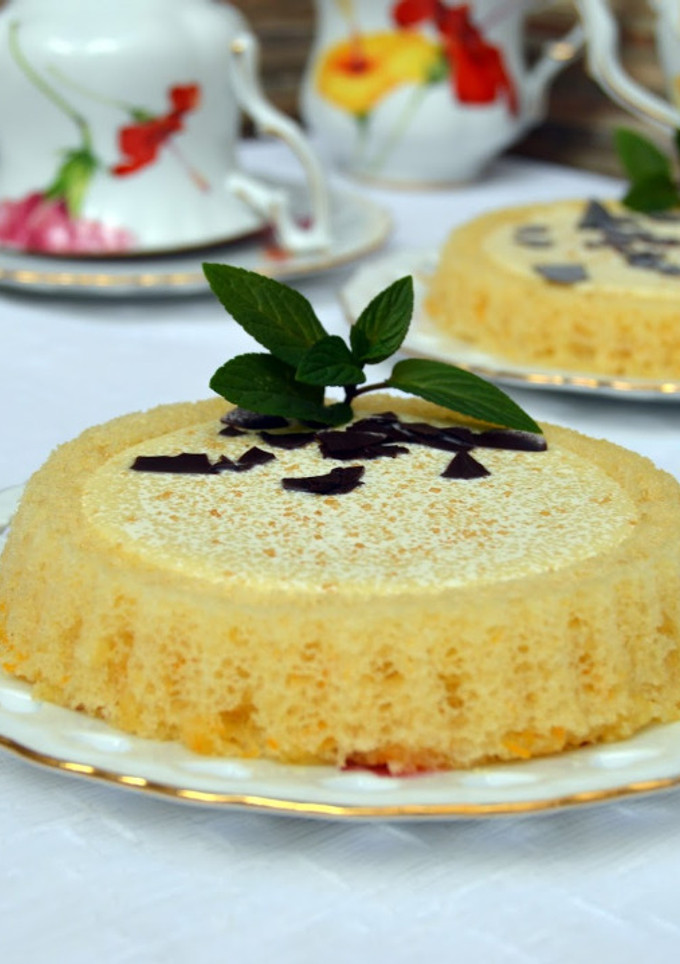 Una foto de Tartaletas de bizcocho de calabaza y chocolate blanco