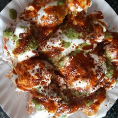A picture of Dahi Vada.